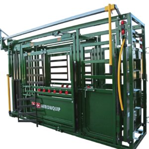 Arrowquip Q-Catch 7400 LV Manual Cattle Chute with Vet Cage, Head Holder and Sternum Bar